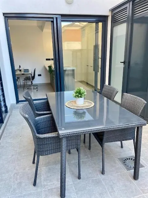 Gatu Premium Alma Marinera, Preferente Mayores De 25 Anos Y Familias Cadiz 0*,